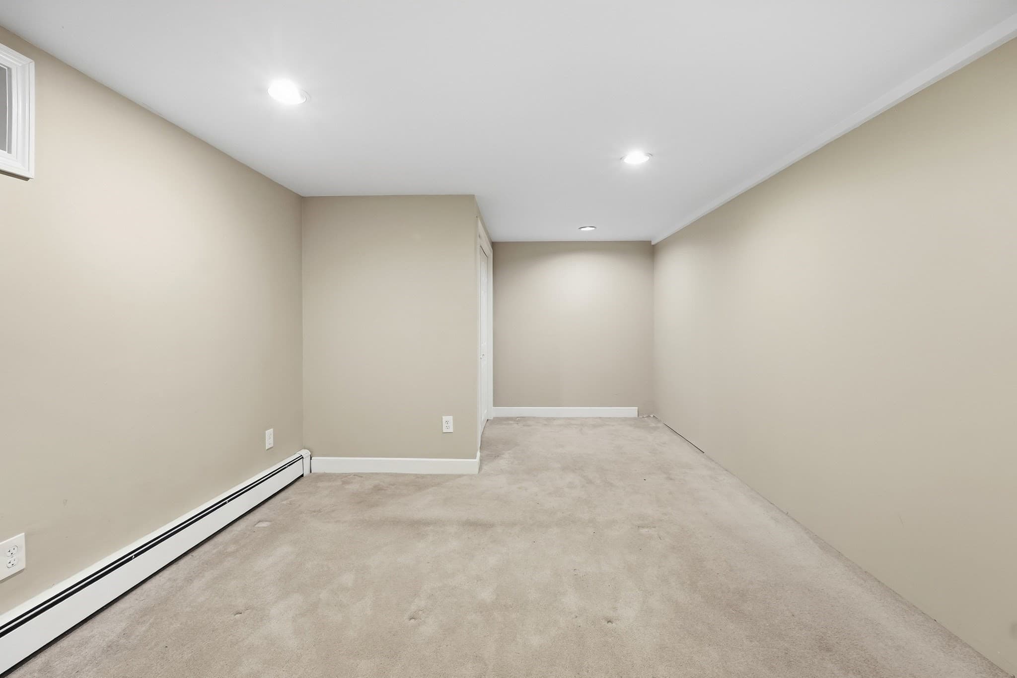 Single Family Residence at 27 Aldea Ave, Dudley MA 01571, Dudley, photo 22 of 39