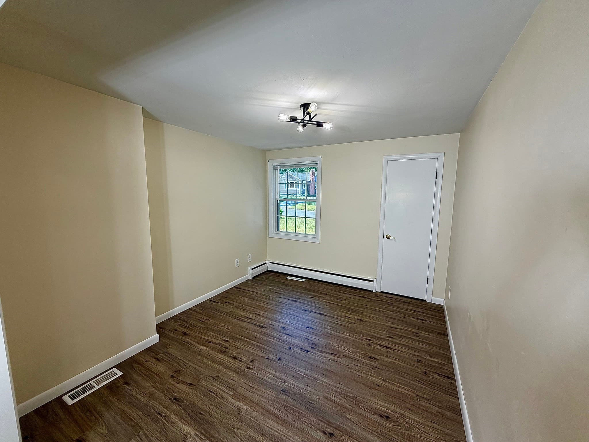 Single Family Residence at 66 Greaney St, Springfield MA 01104, Springfield, photo 8 of 24