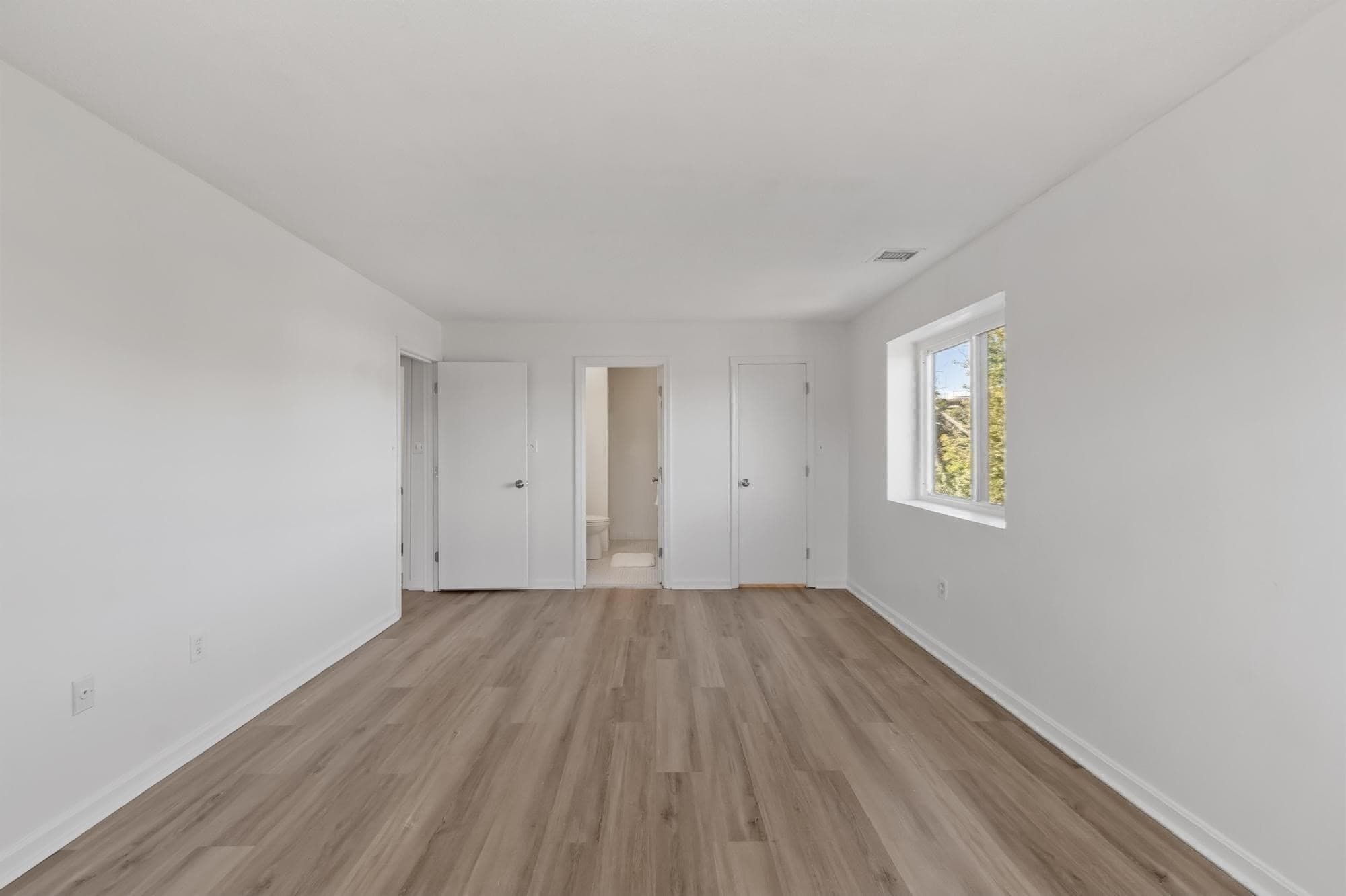 Condominium at 406-U 307 Broadway # 307, Lynn MA 01904, Lynn, photo 18 of 32