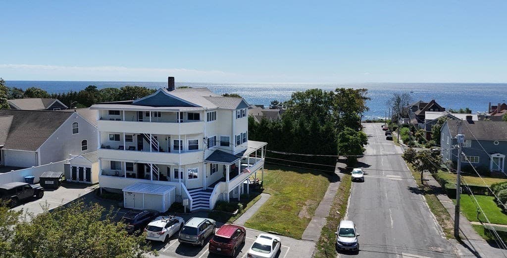 Condominium at 54 Lexington Ave # 32, Gloucester MA 01930, Gloucester, photo 17 of 23