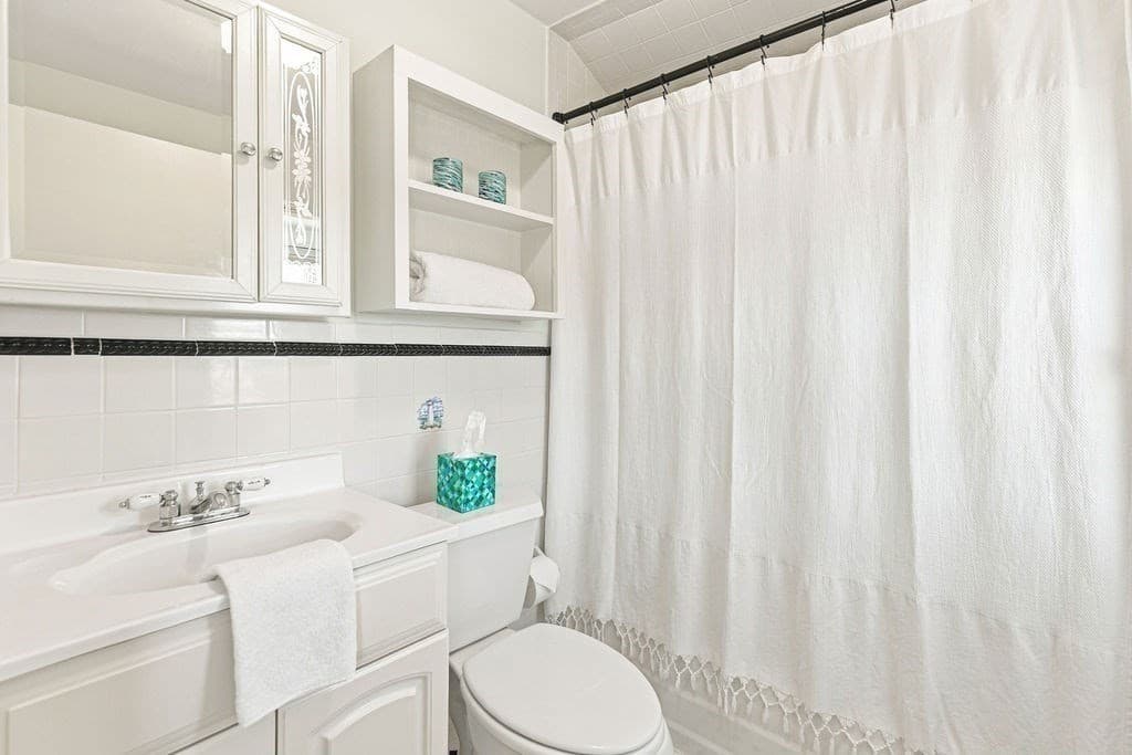 Condominium at 54 Lexington Ave # 32, Gloucester MA 01930, Gloucester, photo 10 of 23