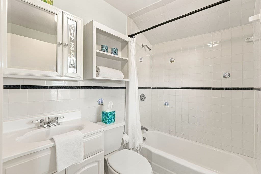 Condominium at 54 Lexington Ave # 32, Gloucester MA 01930, Gloucester, photo 11 of 23