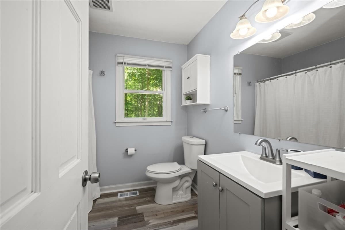 Single Family Residence at 65 Carter Rd, Worcester MA 01609, Worcester, photo 18 of 36
