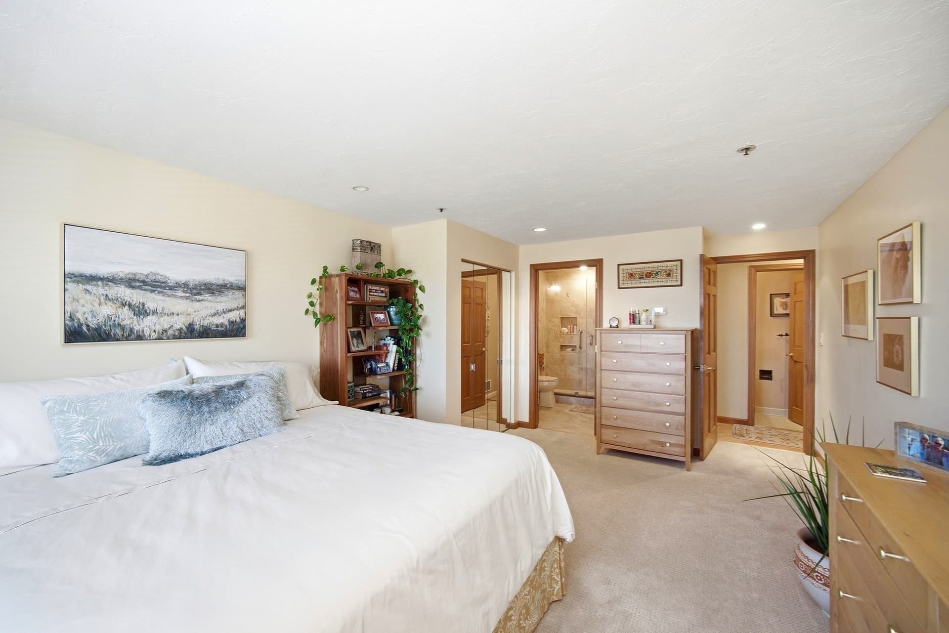Condominium at 2001 Marina Dr # 312, Quincy MA 02171, photo 11 of 19