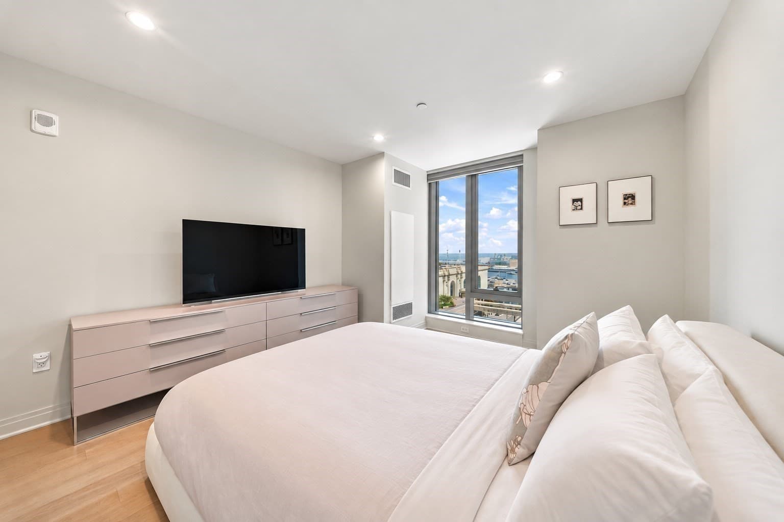 Condominium at 133 Seaport Blvd # 1122, Boston MA 02210, photo 23 of 31