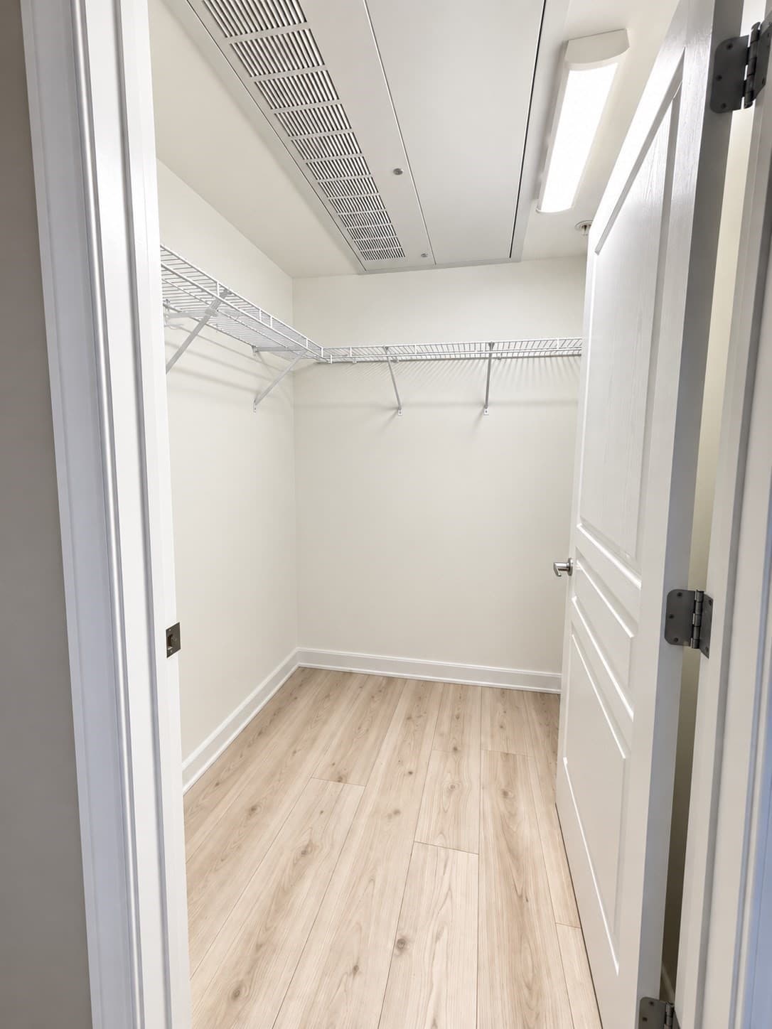 Condominium at 5 Repton Cir # 5309, Watertown MA 02472, Watertown, photo 7 of 17