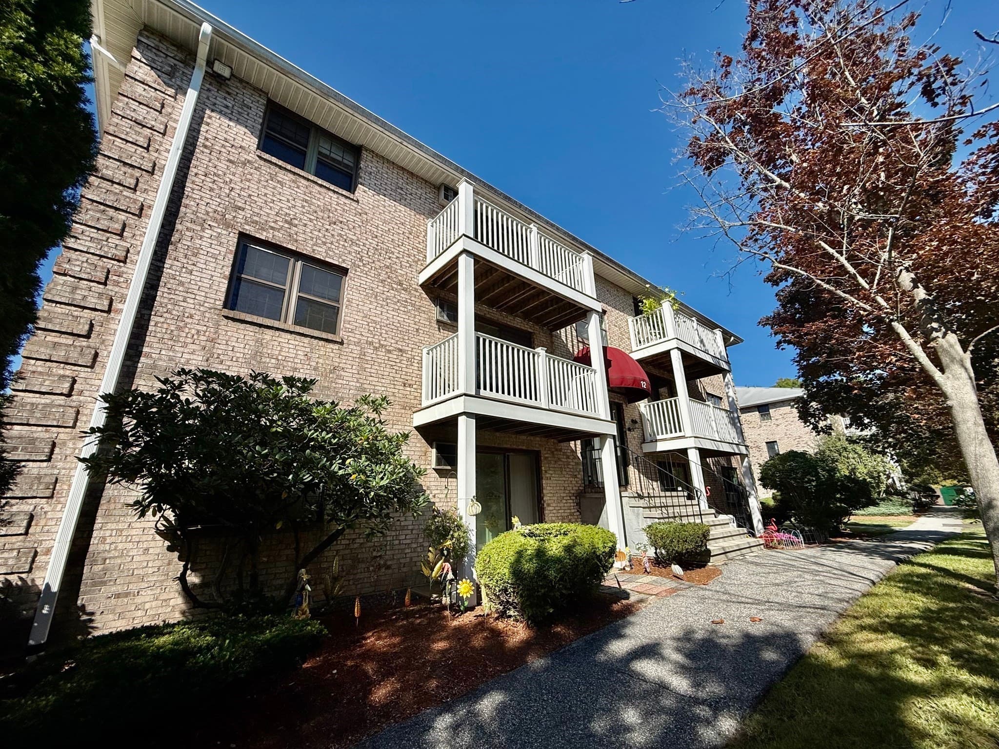 Condominium at 12 Kenmar Drive # 87, Billerica MA 01821, Billerica, photo 2 of 21