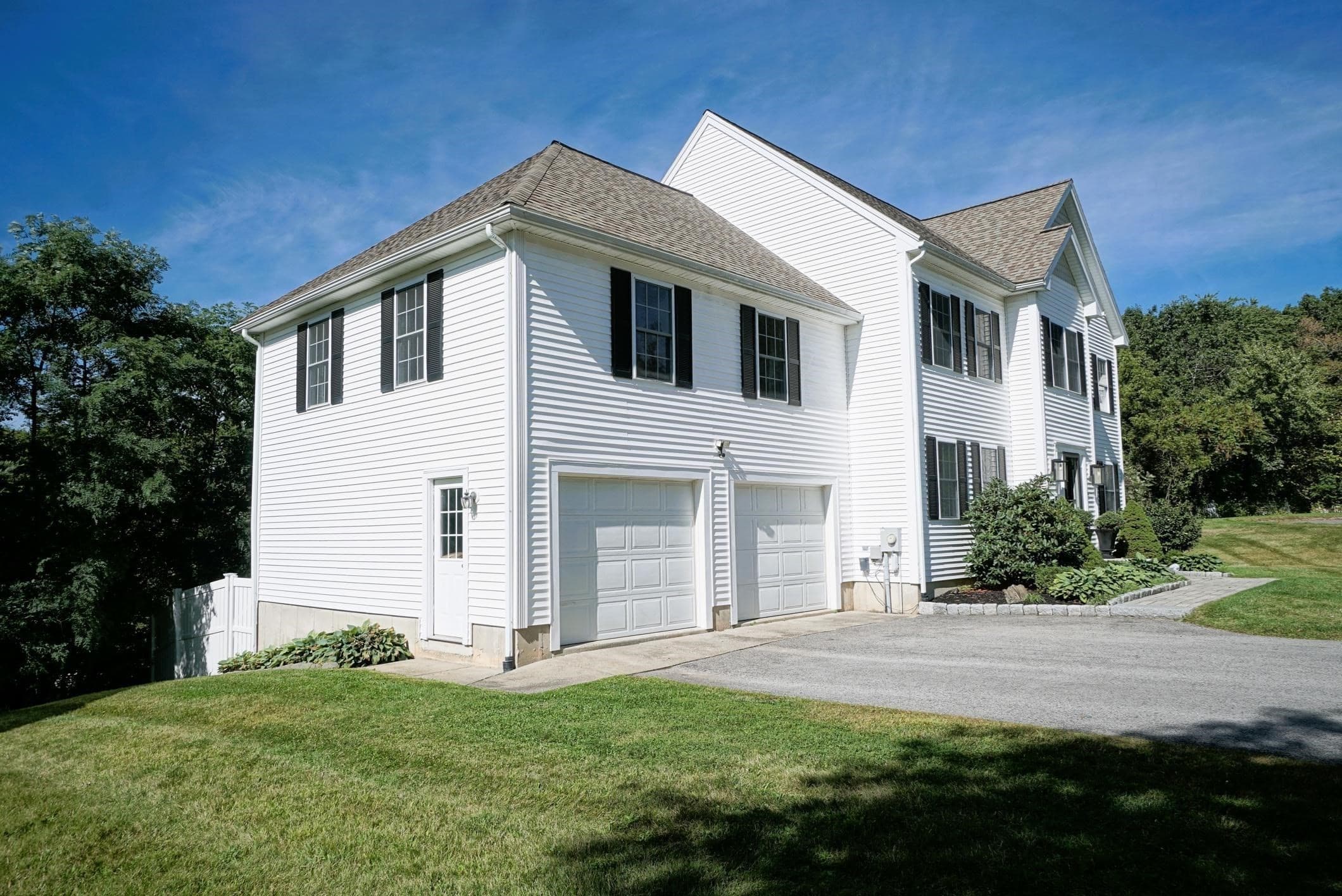 Single Family Residence at 5 Overlook Circle, Haverhill MA 01835, Haverhill, photo 3 of 42