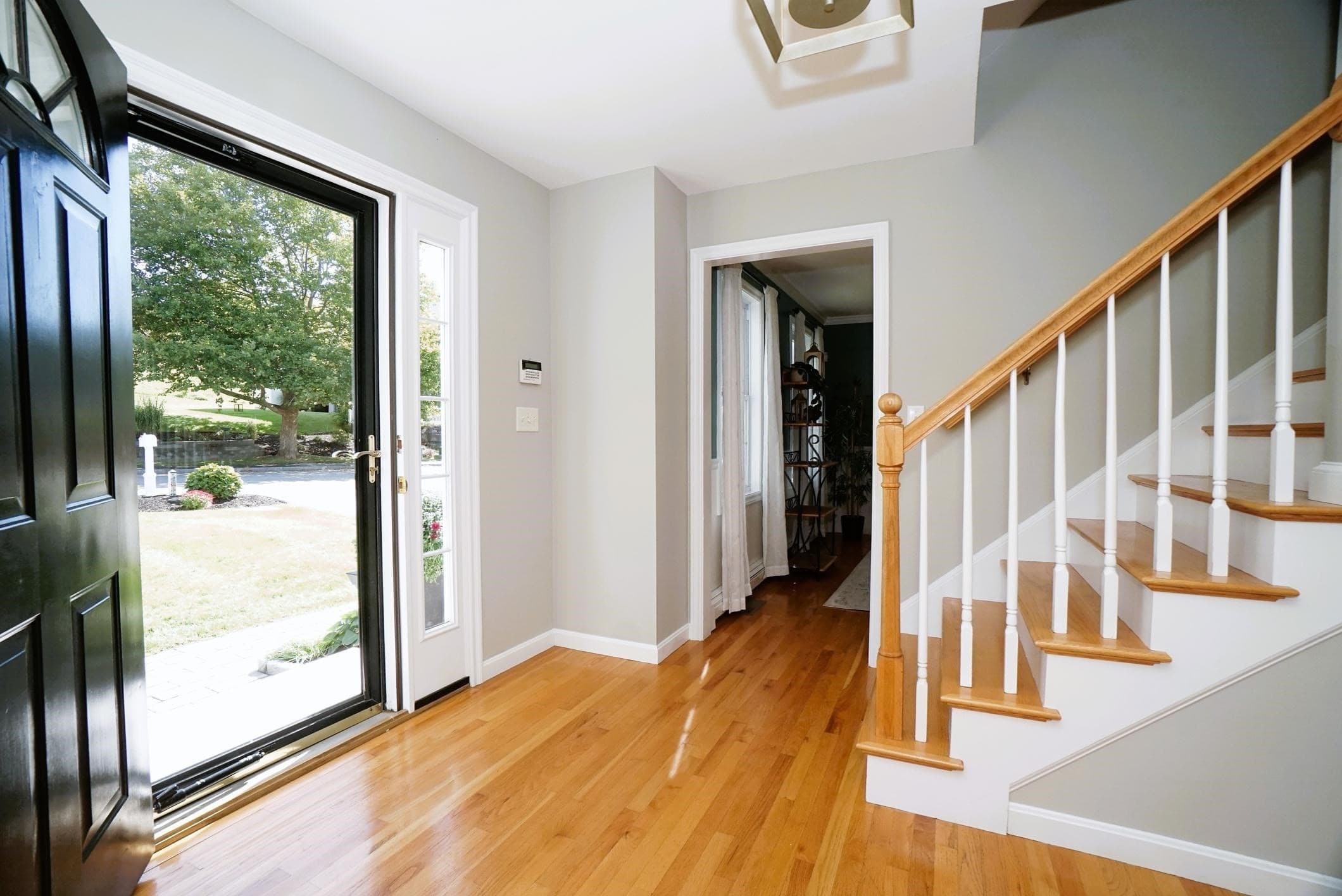 Single Family Residence at 5 Overlook Circle, Haverhill MA 01835, Haverhill, photo 10 of 42