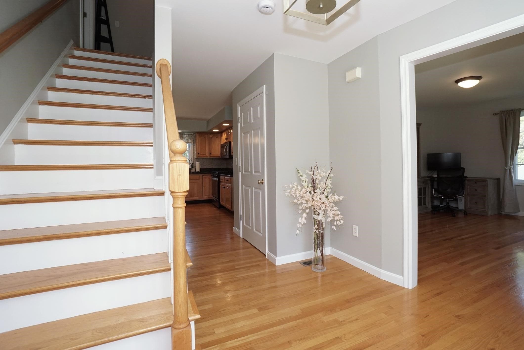 Single Family Residence at 5 Overlook Circle, Haverhill MA 01835, Haverhill, photo 11 of 42