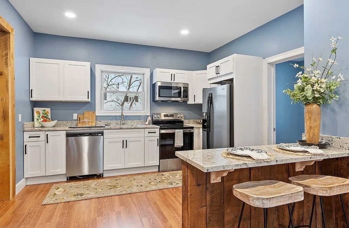 2 Family - 2 Units Up/Down at 117 Greenwood Street, Gardner MA 01440, Gardner, photo 6 of 39