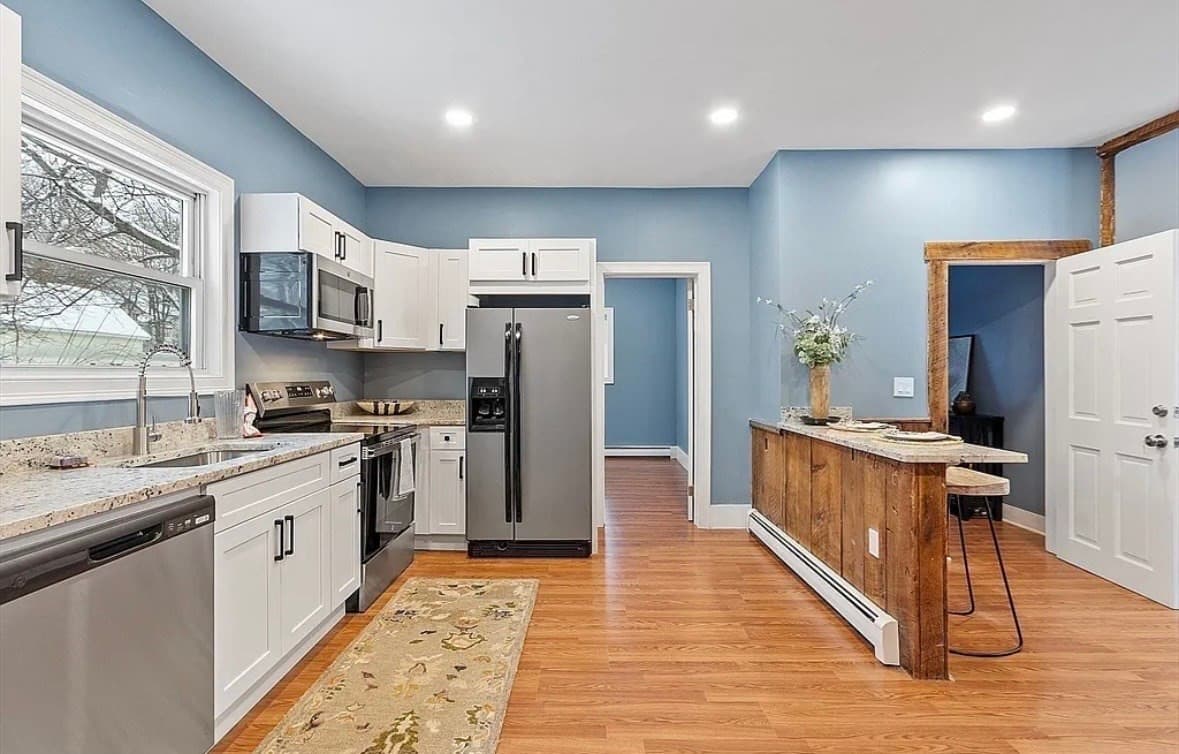 2 Family - 2 Units Up/Down at 117 Greenwood Street, Gardner MA 01440, Gardner, photo 9 of 39
