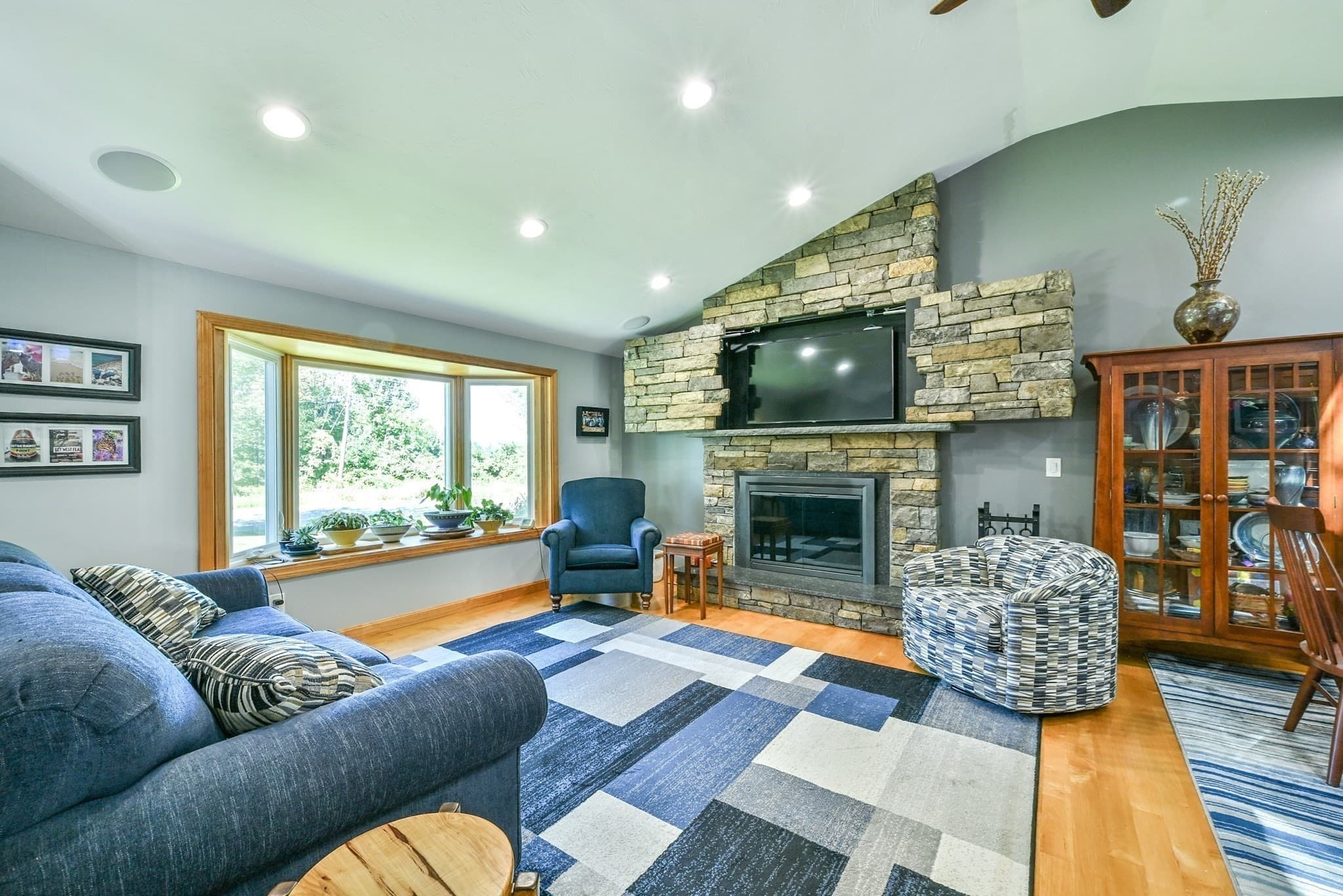 Single Family Residence at 152 Federal Hill Rd, Oxford MA 01540, Oxford, photo 24 of 41