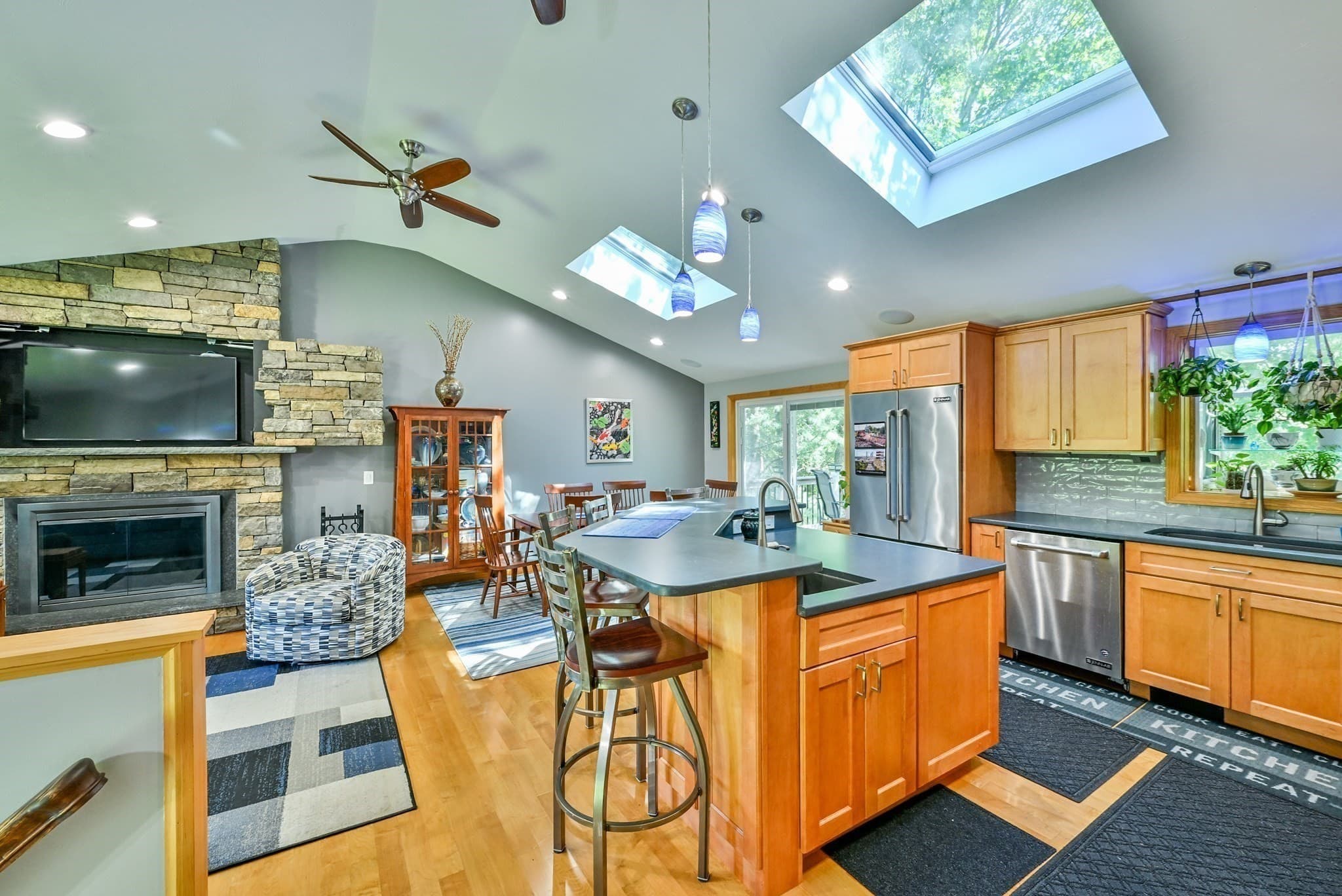 Single Family Residence at 152 Federal Hill Rd, Oxford MA 01540, Oxford, photo 15 of 41
