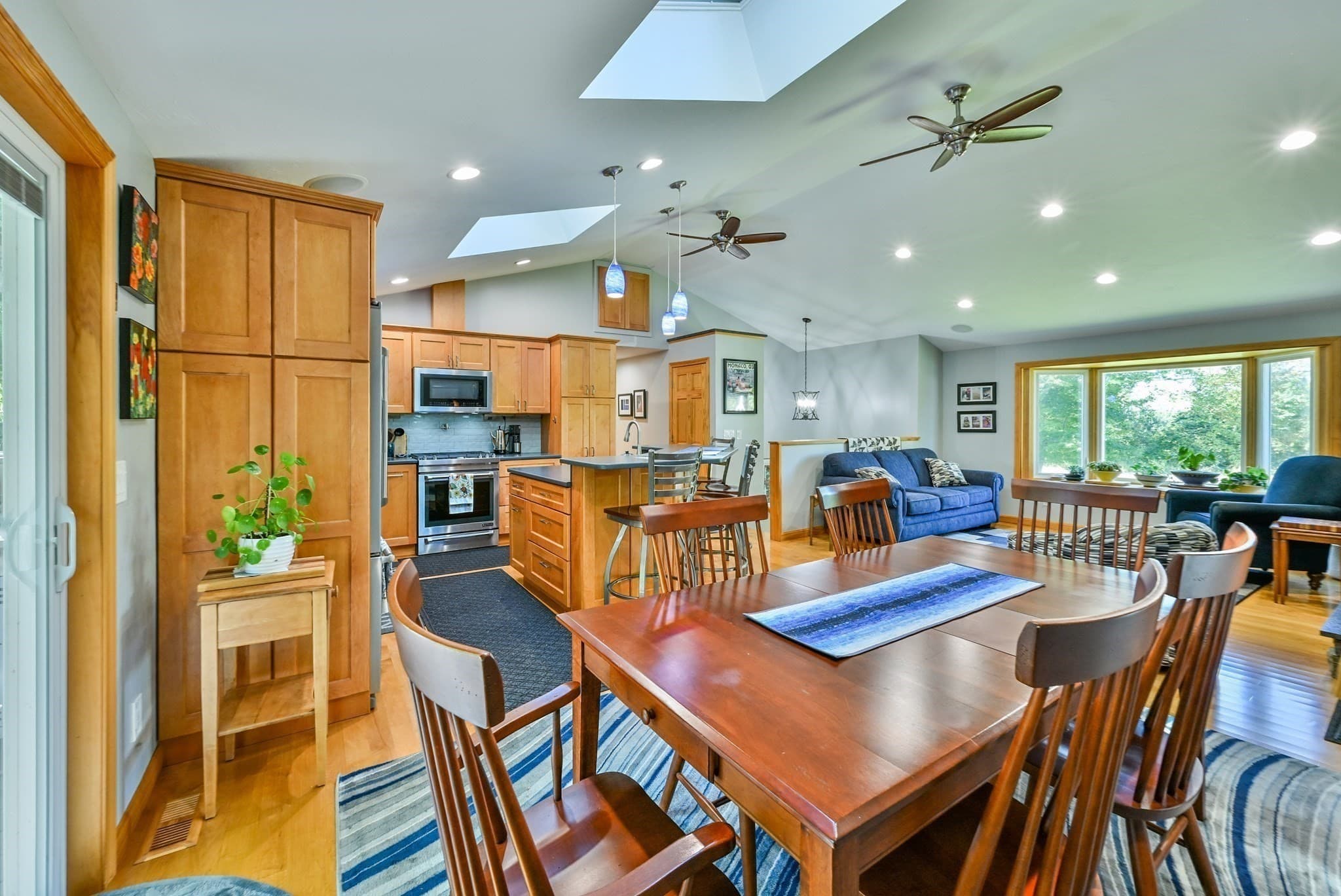 Single Family Residence at 152 Federal Hill Rd, Oxford MA 01540, Oxford, photo 21 of 41