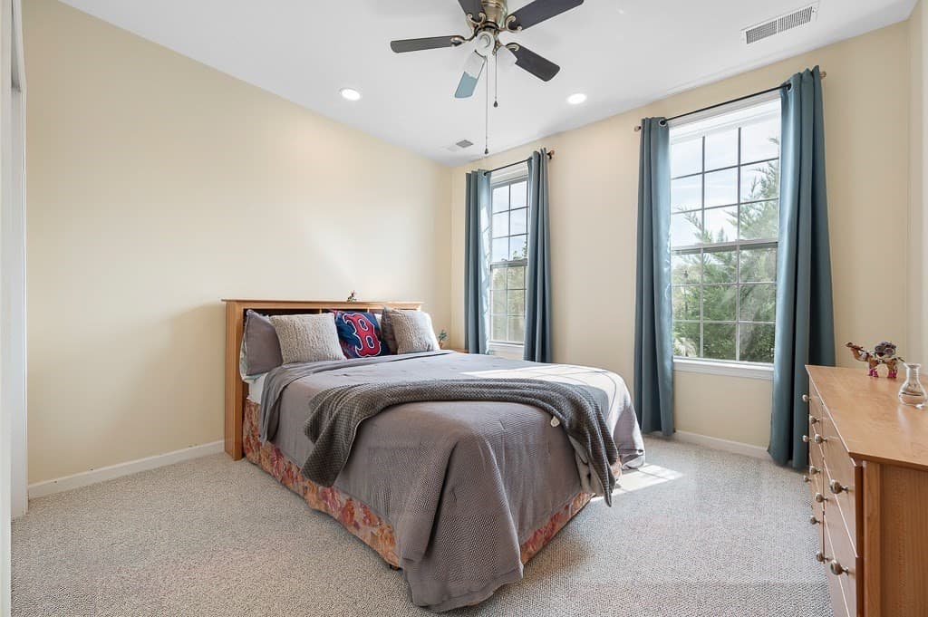 Condominium at 2109 Simeon Howard Way # 2109, Westborough MA 01581, Westborough, photo 12 of 40