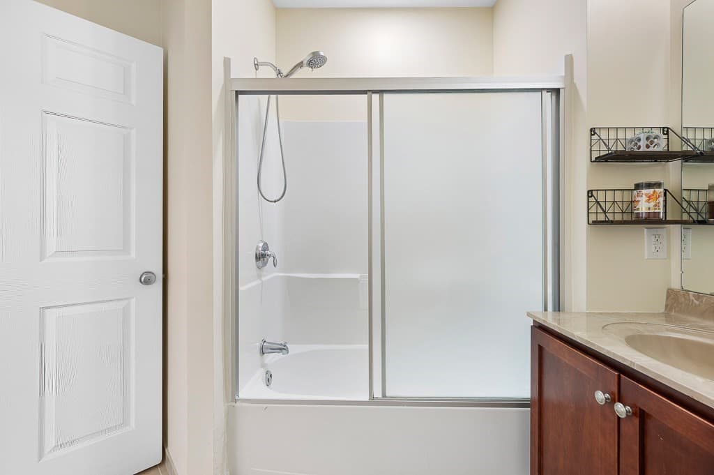 Condominium at 2109 Simeon Howard Way # 2109, Westborough MA 01581, Westborough, photo 11 of 40