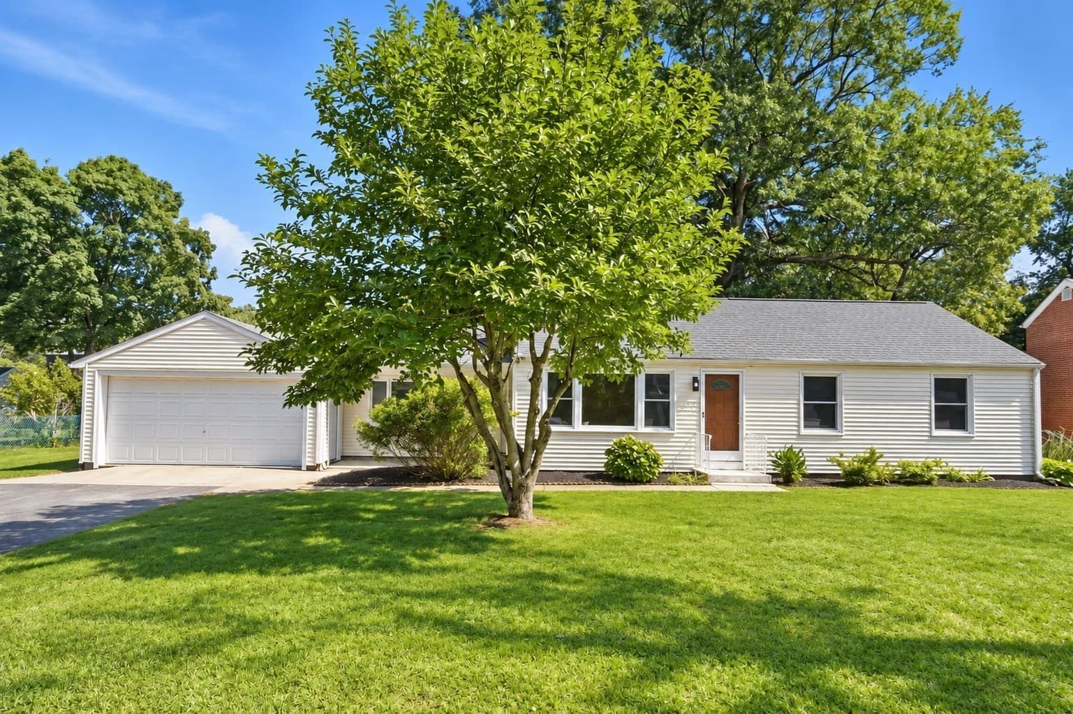 145 Gates Ave, East Longmeadow MA 01028