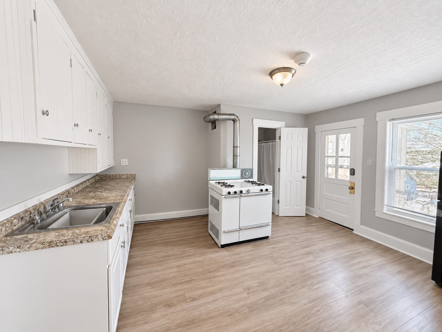 5-9 Family at 113 Spruce, Leominster MA 01453, Leominster, photo 17 of 23