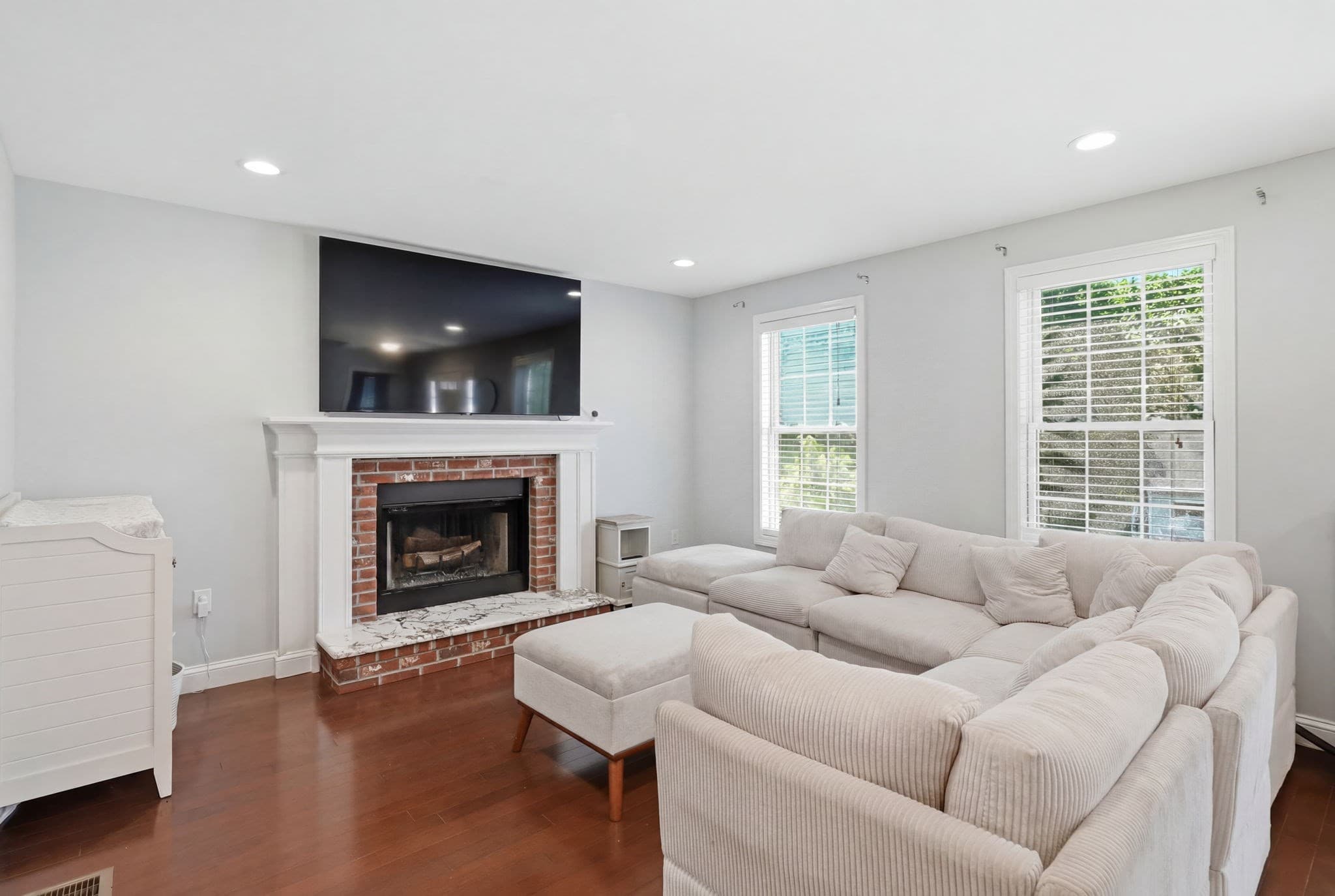Single Family Residence at 67 Hidden, Dracut MA 01826, Dracut, photo 4 of 32