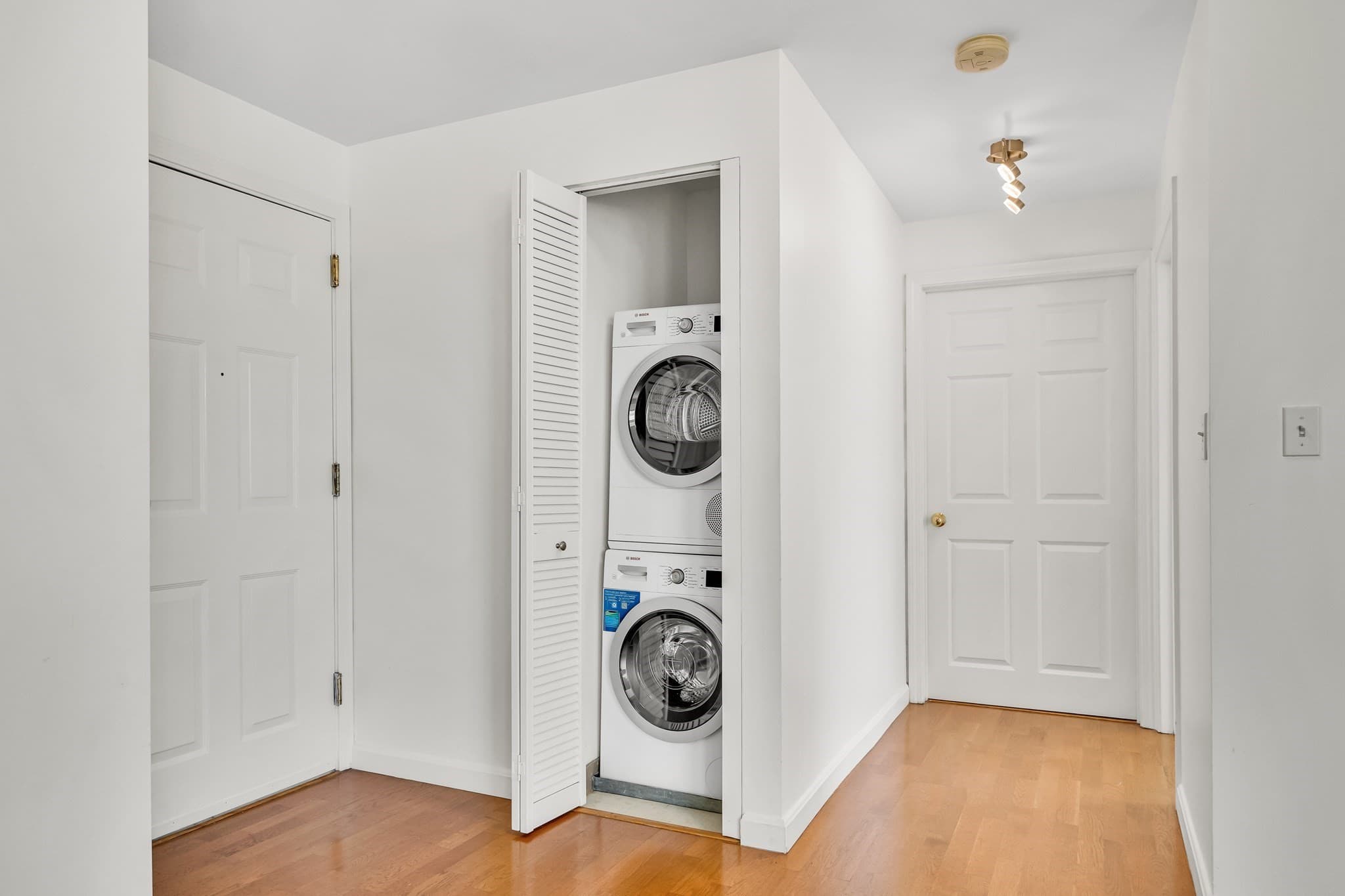 Condominium at 169 Monsignor Obrien Hwy # 309, Cambridge MA 02141, Cambridge, photo 27 of 39
