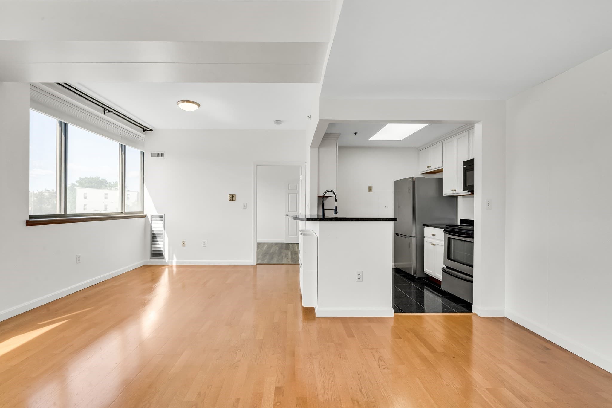 Condominium at 169 Monsignor Obrien Hwy # 309, Cambridge MA 02141, Cambridge, photo 7 of 39
