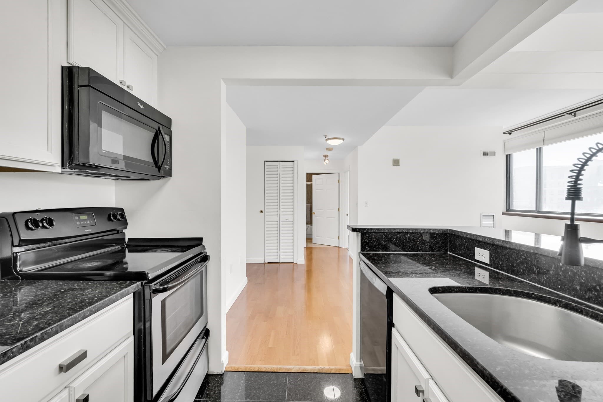 Condominium at 169 Monsignor Obrien Hwy # 309, Cambridge MA 02141, Cambridge, photo 14 of 39