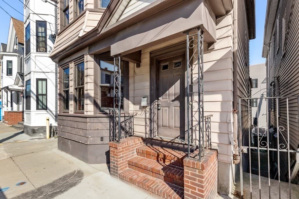 Single Family Residence at 150 Falcon St, Boston MA 02128, Boston, photo 24 of 26