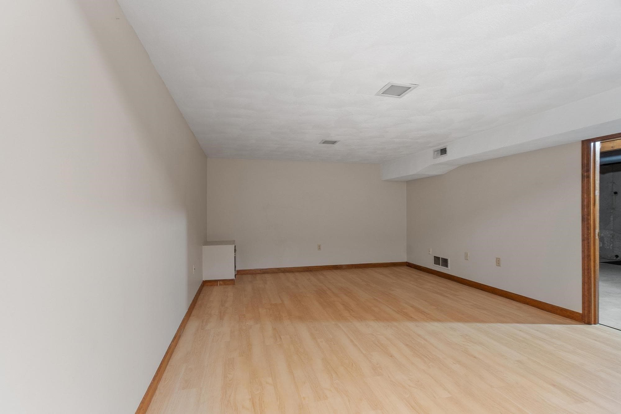 Condominium at 895 Wellman Avenue # 895, Chelmsford MA 01863, Chelmsford, photo 25 of 38