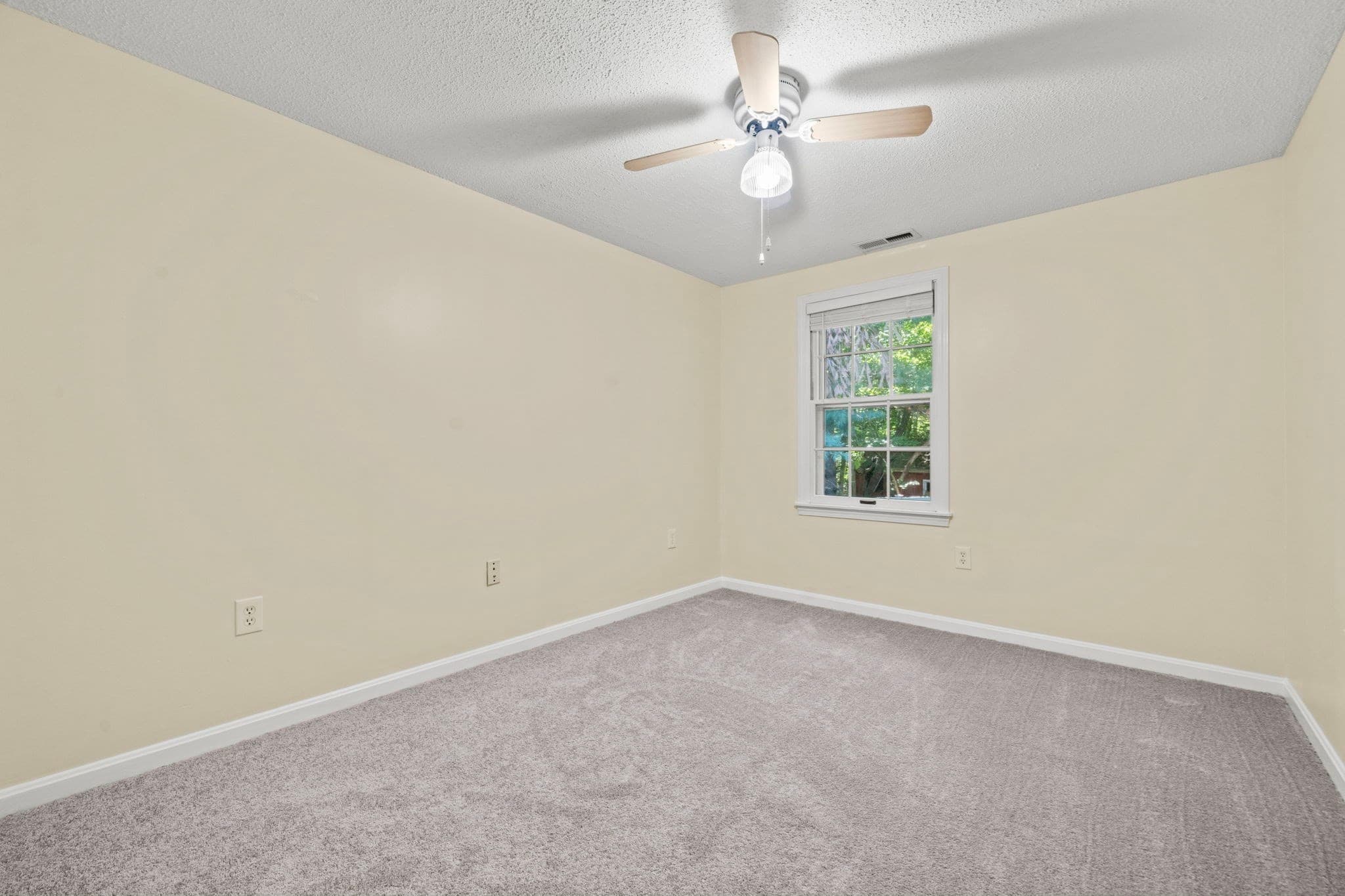Condominium at 10 Oliver # C, Haverhill MA 01832, Haverhill, photo 15 of 33