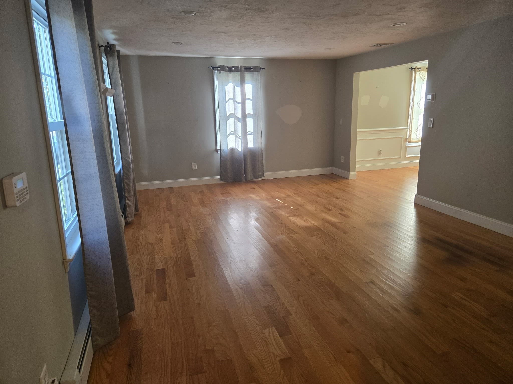 Single Family Residence at 23 Kings Row Ln, Framingham MA 01701, Framingham, photo 7 of 28