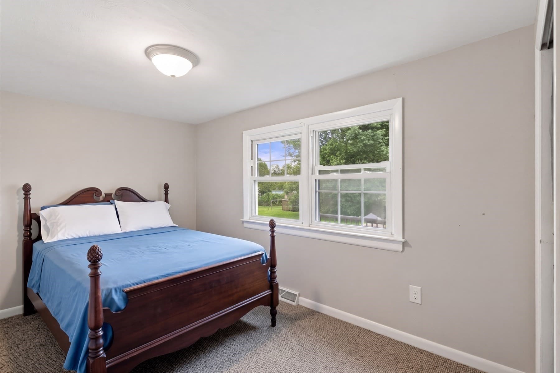 Single Family Residence at 580 Crescent St, East Bridgewater MA 02333, East Bridgewater, photo 22 of 41