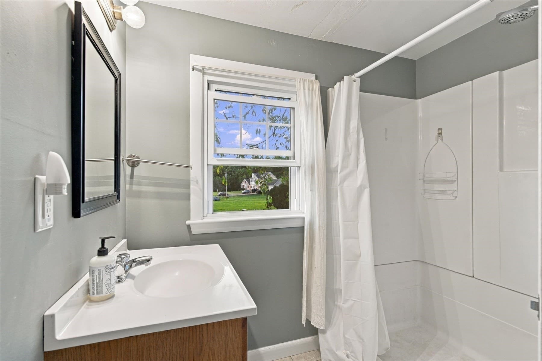 Single Family Residence at 580 Crescent St, East Bridgewater MA 02333, East Bridgewater, photo 21 of 41