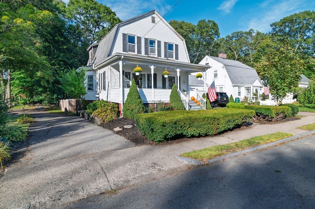 Single Family Residence at 12 Claflin St, Attleboro MA 02703, Attleboro, photo 3 of 42