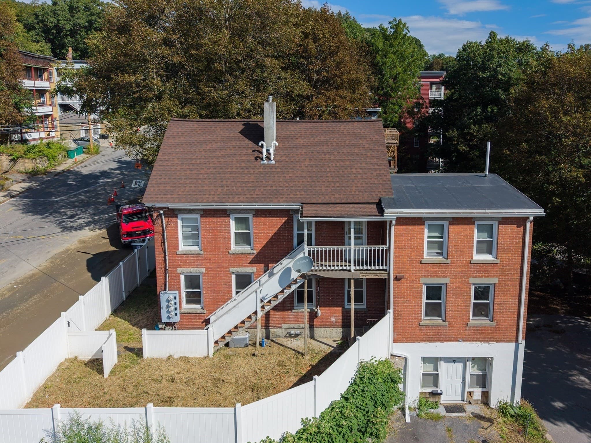 3 Family at 151 Mechanic Street, Fitchburg MA 01420, Fitchburg, photo 2 of 35