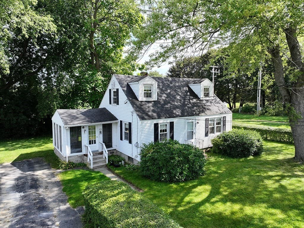 255 Pleasant Street, Lunenburg MA 01462
