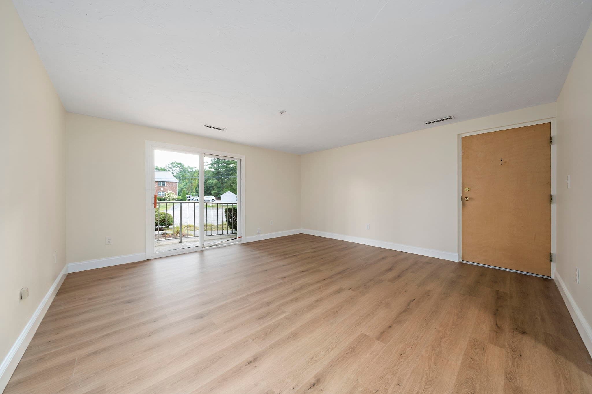 Condominium at 18 Kingswood Dr # 5, Abington MA 02351, Abington, photo 10 of 21