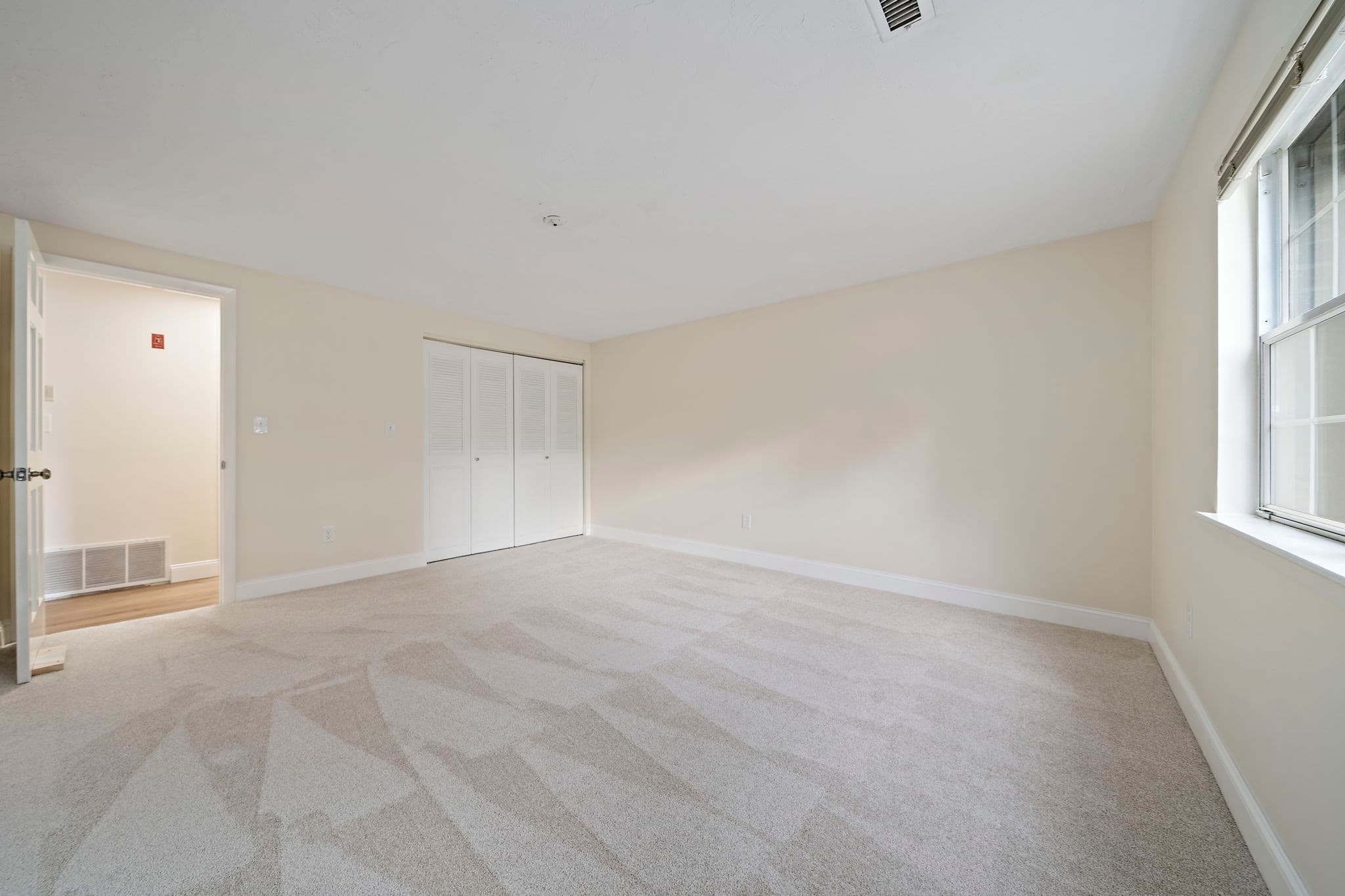 Condominium at 18 Kingswood Dr # 5, Abington MA 02351, Abington, photo 15 of 21