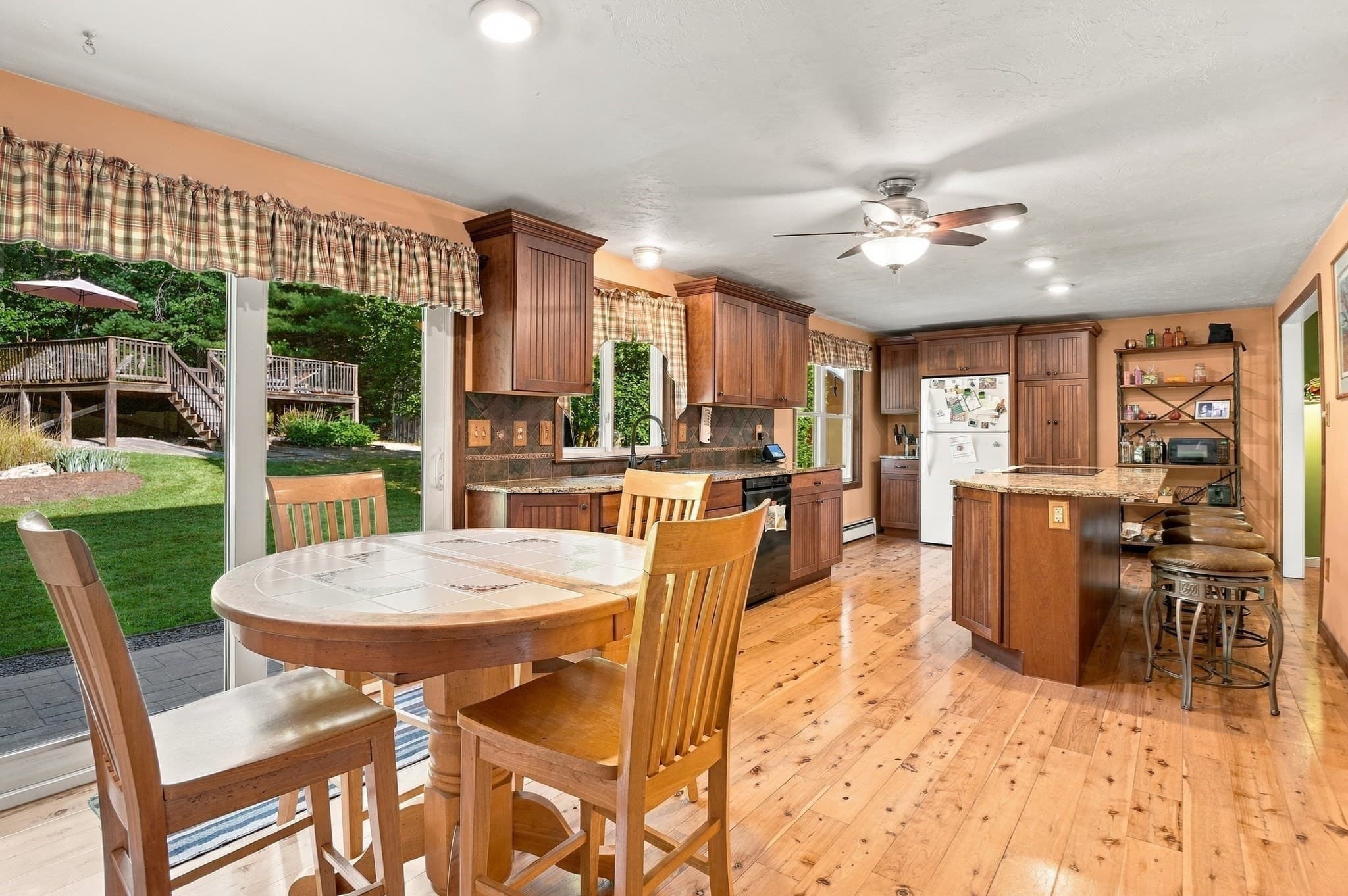 Single Family Residence at 10 Flaxfield Road, Dudley MA 01571, Dudley, photo 3 of 42