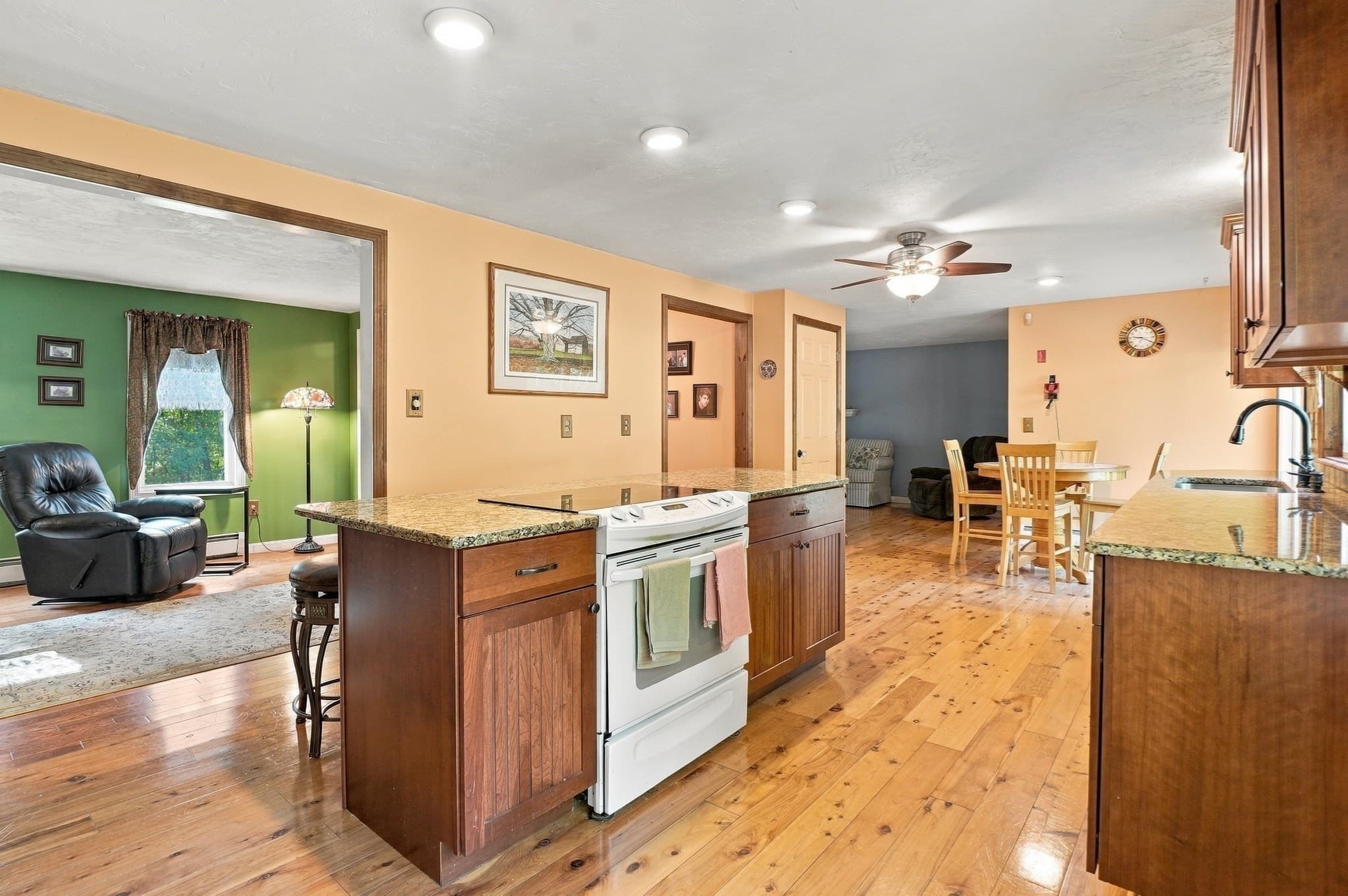 Single Family Residence at 10 Flaxfield Road, Dudley MA 01571, Dudley, photo 9 of 42