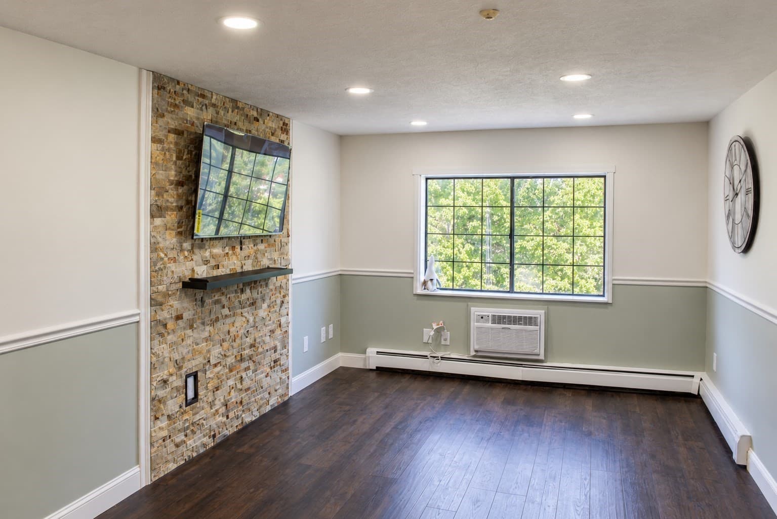 Condominium at 119 Grove Street # 245, Rockland MA 02370, Rockland, photo 4 of 37