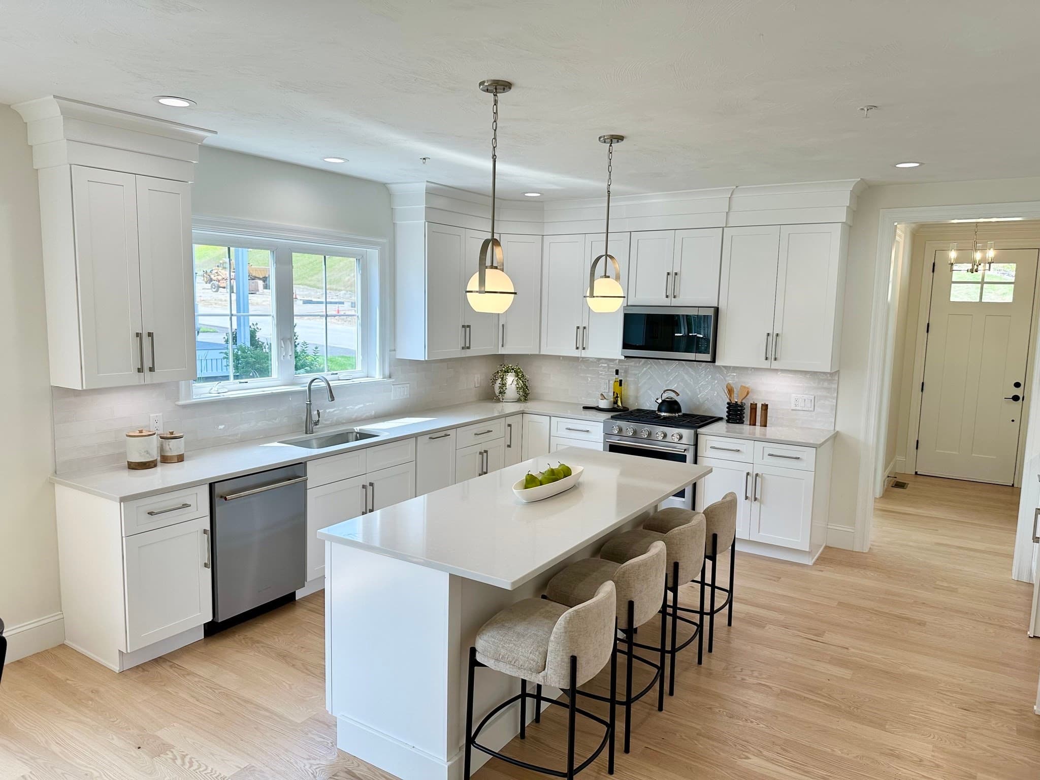 Condominium at 5 Conifer Circle # 28, Shrewsbury MA 01545, Shrewsbury, photo 6 of 15