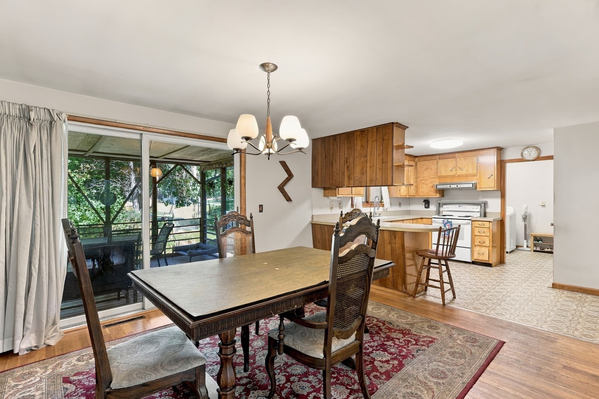Single Family Residence at 5 Donna Lane, Dudley MA 01571, Dudley, photo 12 of 35