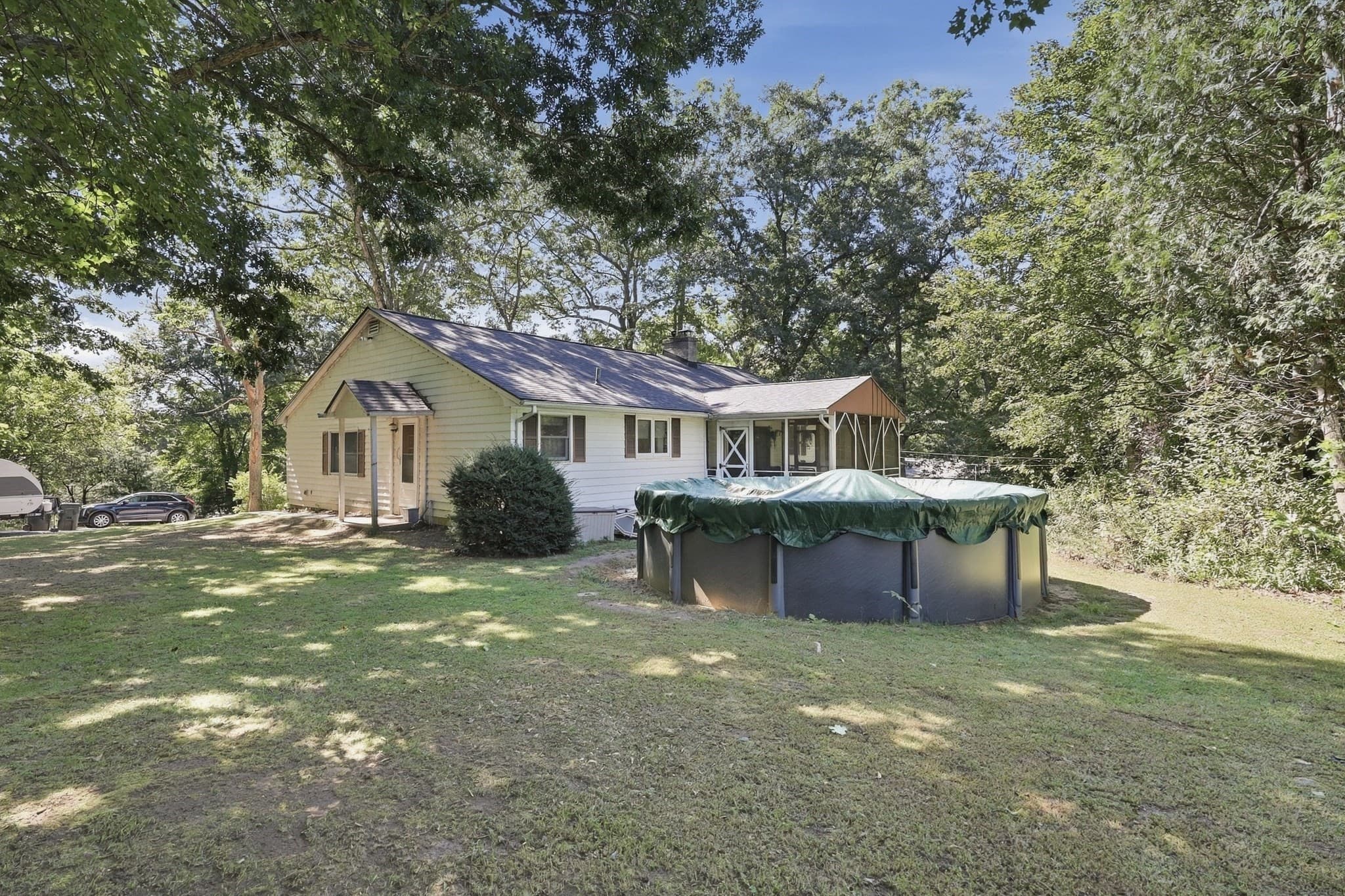 Single Family Residence at 5 Donna Lane, Dudley MA 01571, Dudley, photo 32 of 35