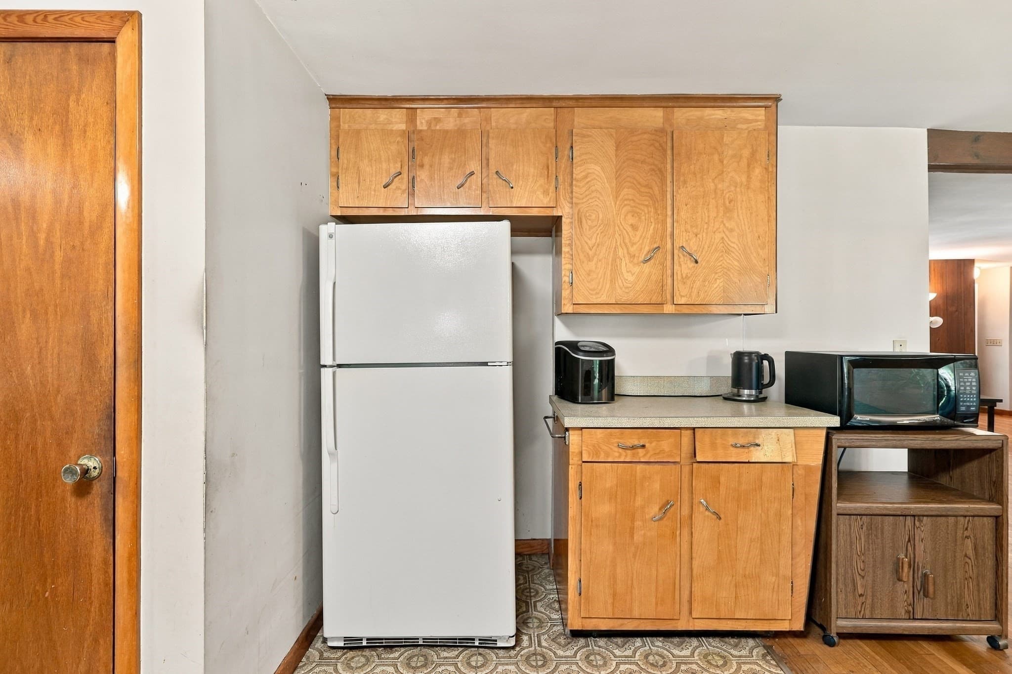 Single Family Residence at 5 Donna Lane, Dudley MA 01571, Dudley, photo 9 of 35