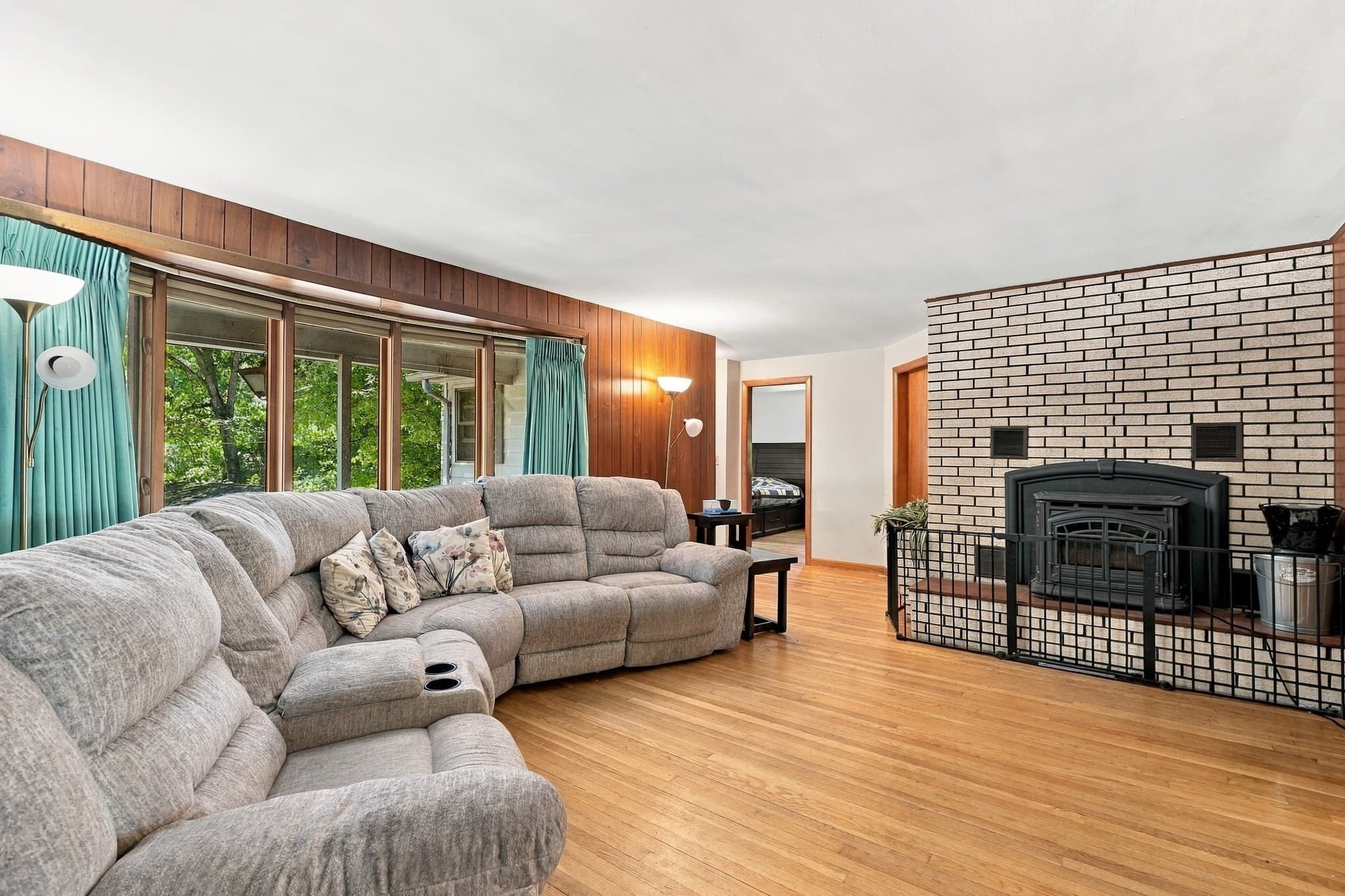 Single Family Residence at 5 Donna Lane, Dudley MA 01571, Dudley, photo 4 of 35