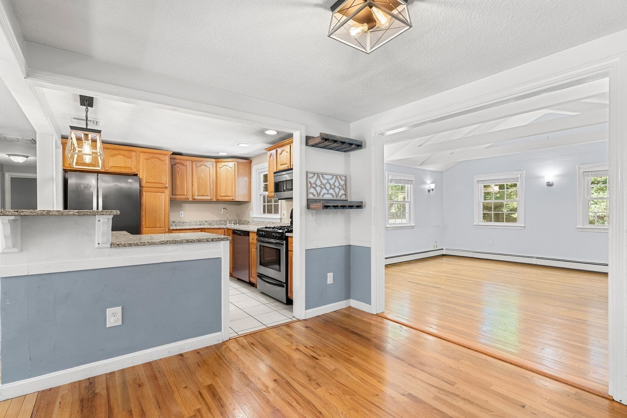 Single Family Residence at 49 Old Farm Rd, Hanover MA 02339, Hanover, photo 4 of 31