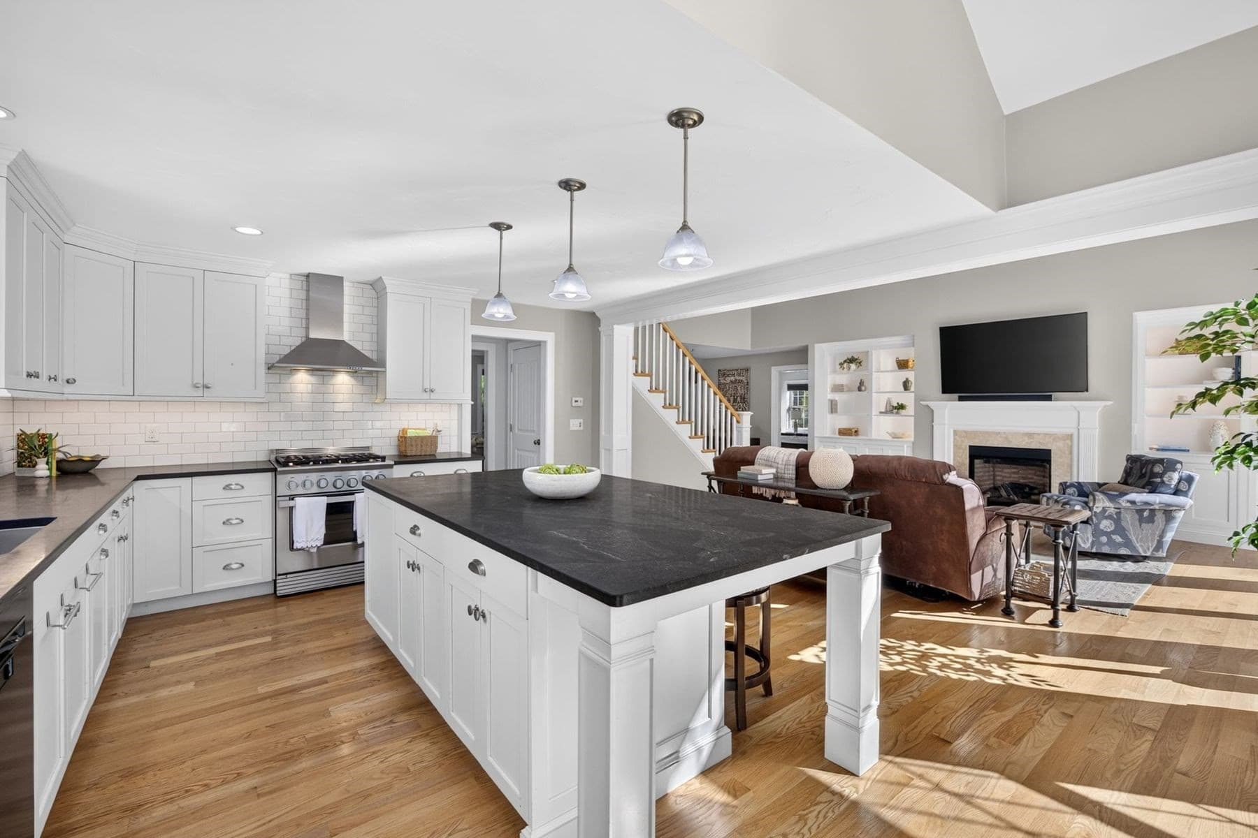 Single Family Residence at 5 Cliffs Way, Harwich MA 02645, Harwich, photo 9 of 42