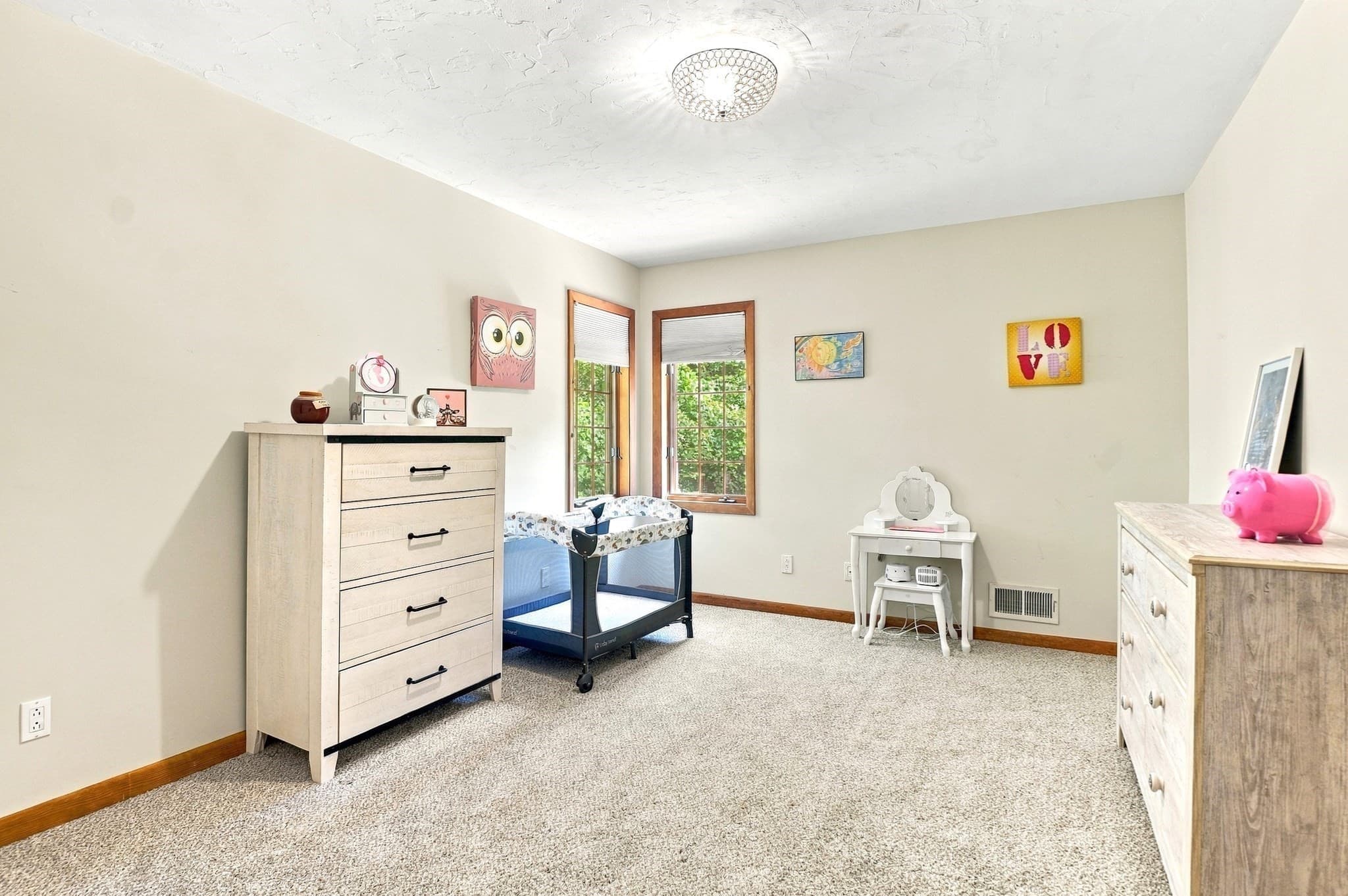 Single Family Residence at 13 Woodland Drive, Paxton MA 01612, Paxton, photo 32 of 41