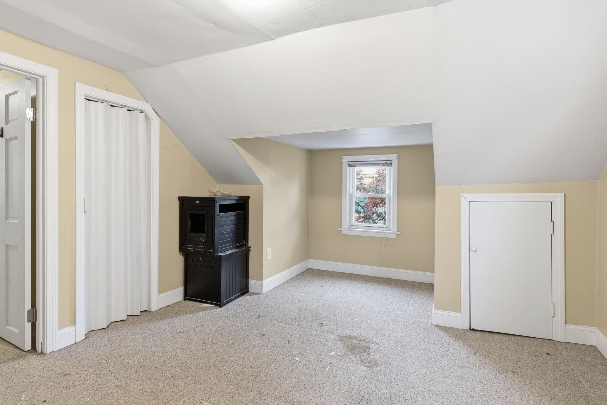 Single Family Residence at 19 Magnolia Ter, Chicopee MA 01013, photo 14 of 24